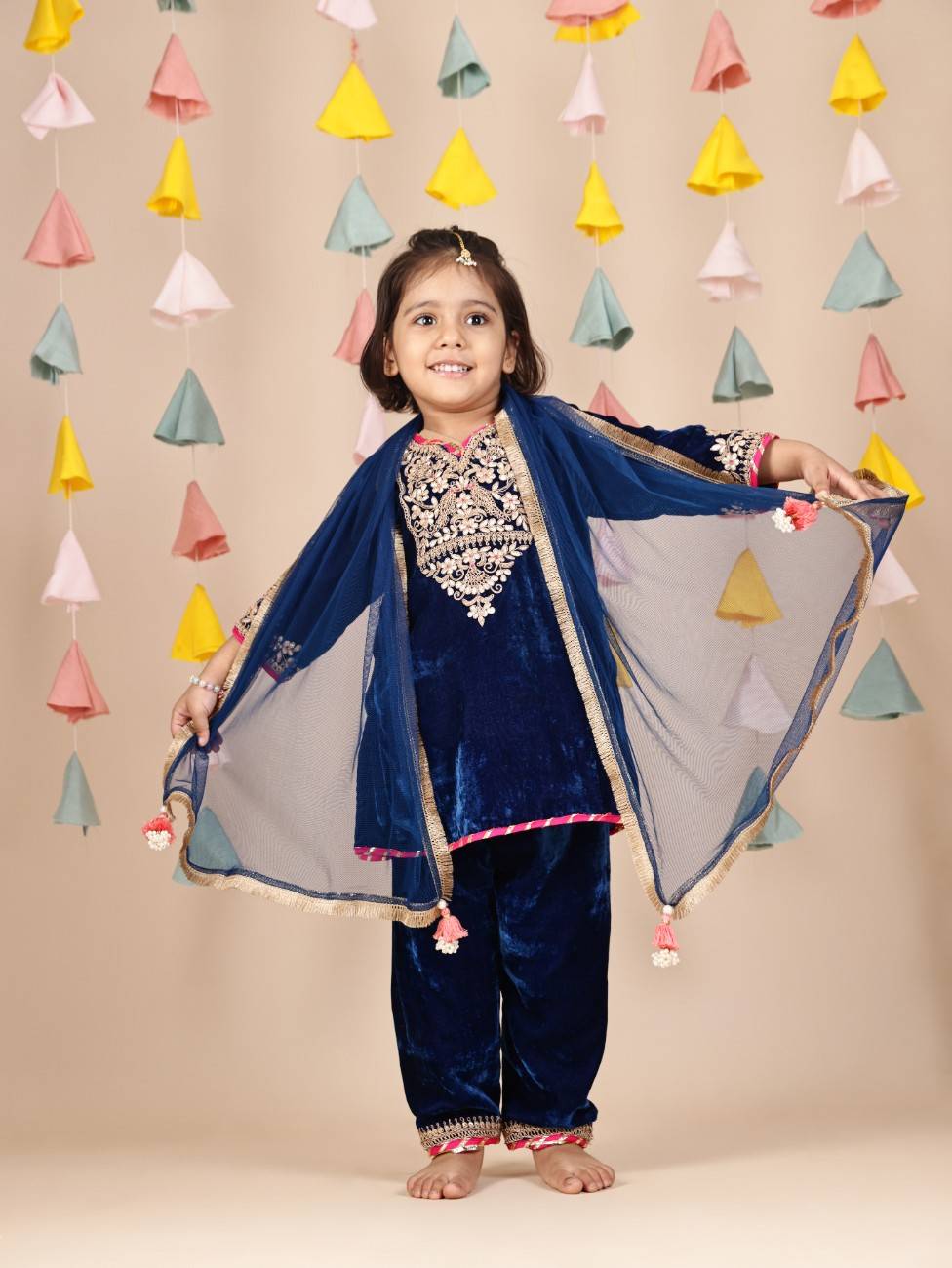 Blue velvet girls kurta set