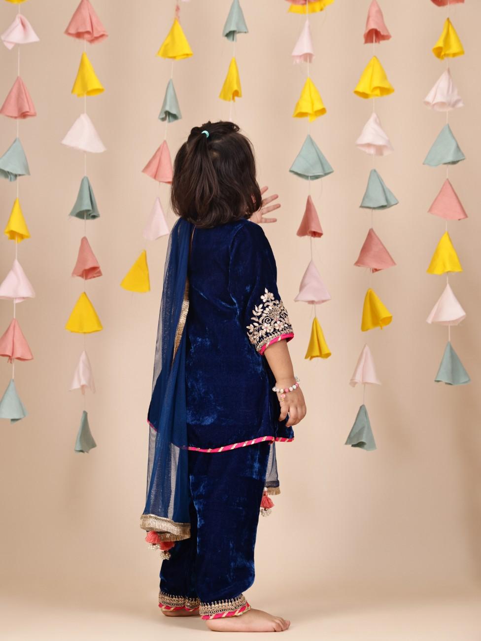 Blue velvet girls kurta set
