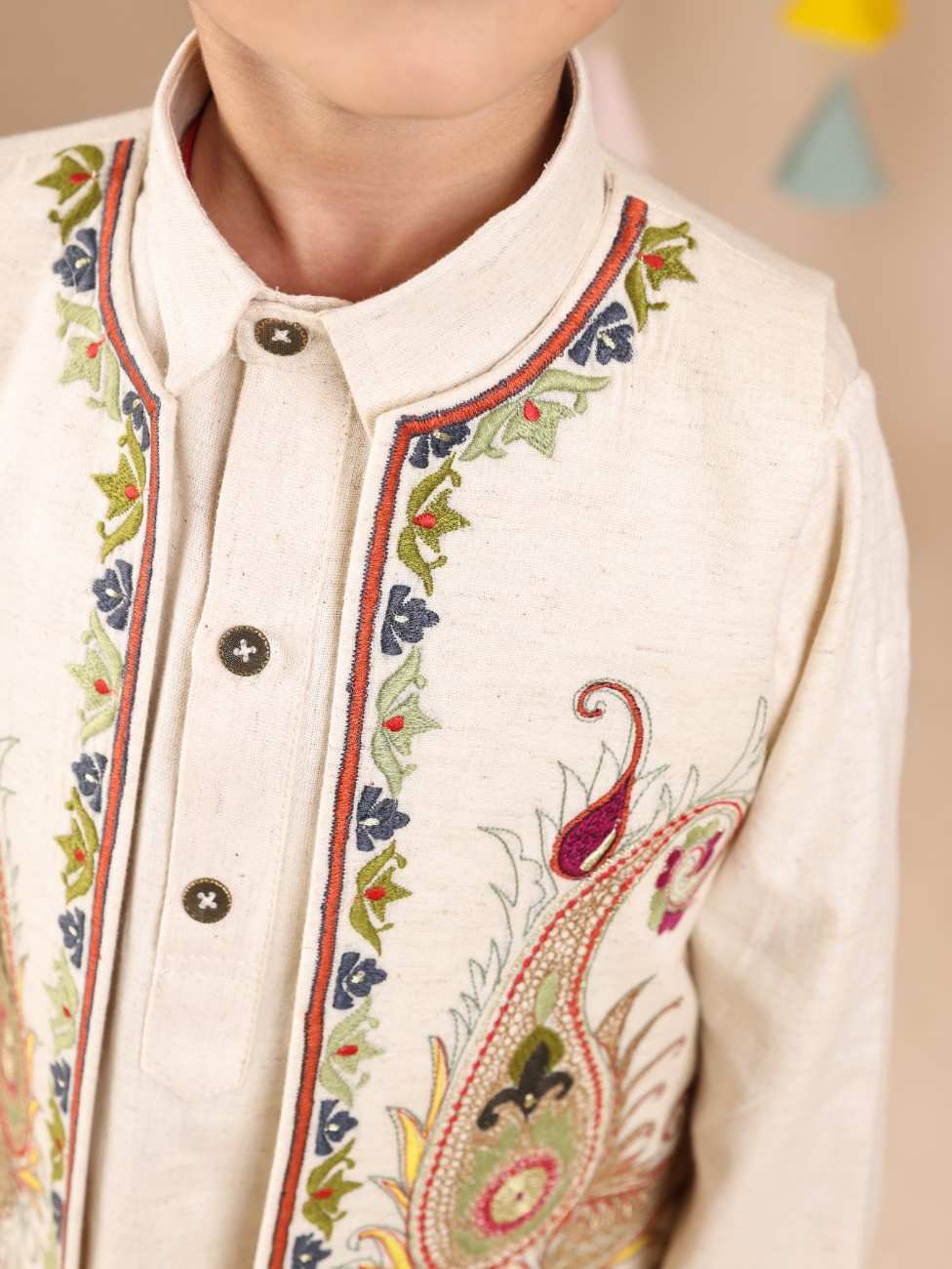 Ethnic Kurta With Thread-Embroidered Open Jacket And Patiala