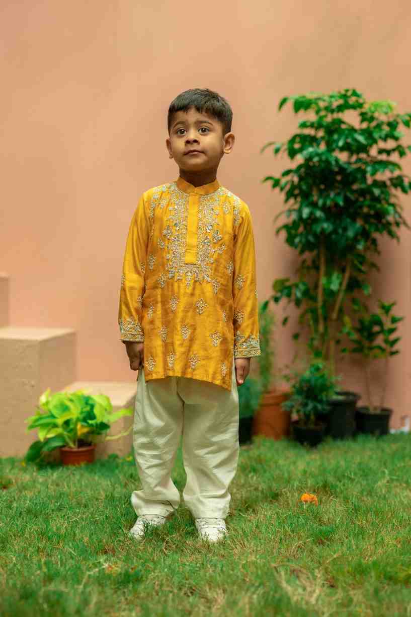 Zari Work Kurta Set