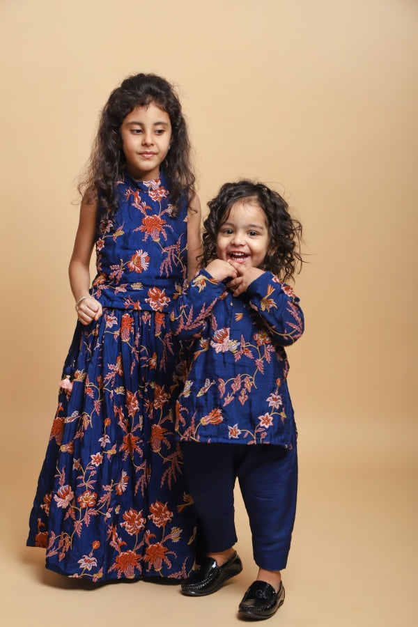 NAVDHA THREAD EMBROIDERED BLUE KURTA PAJAMA - P&S Company