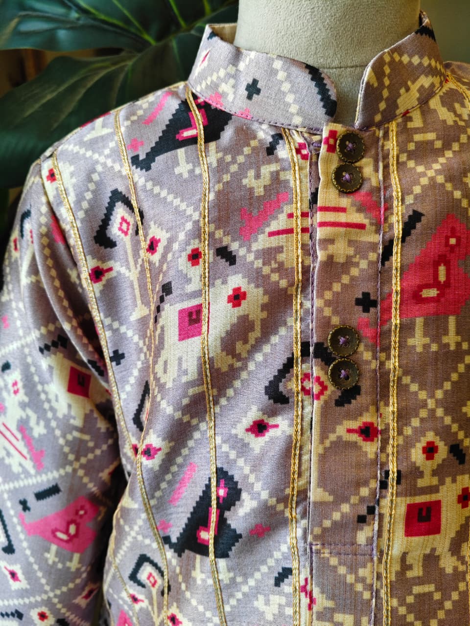 LAVENDER PATOLA KURTA WITH GOTA LACE