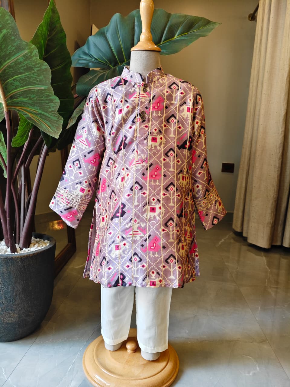 LAVENDER PATOLA KURTA WITH GOTA LACE