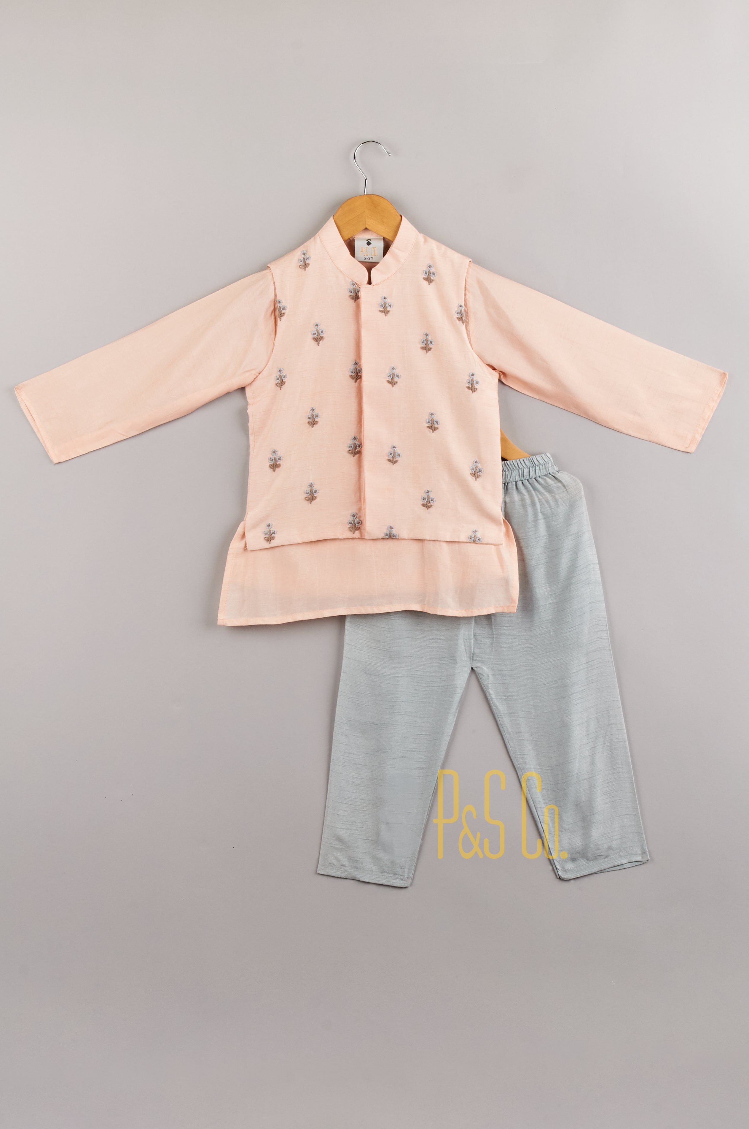 Kurta With Floral Embroidered Jacket And Pyjama - P&S Company