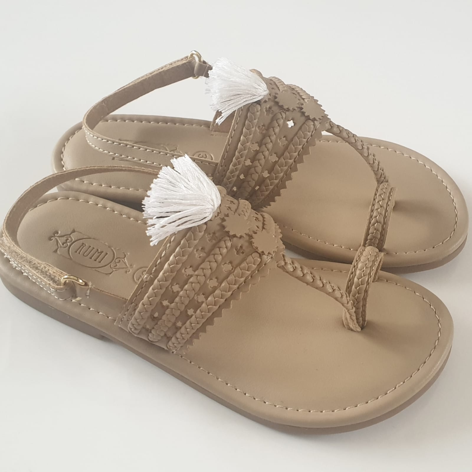 Beige traditional Kolhapuri slippers with white tassels - P&S Company