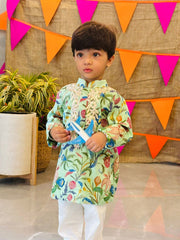 Green Floral Printed Kurta Pyjama