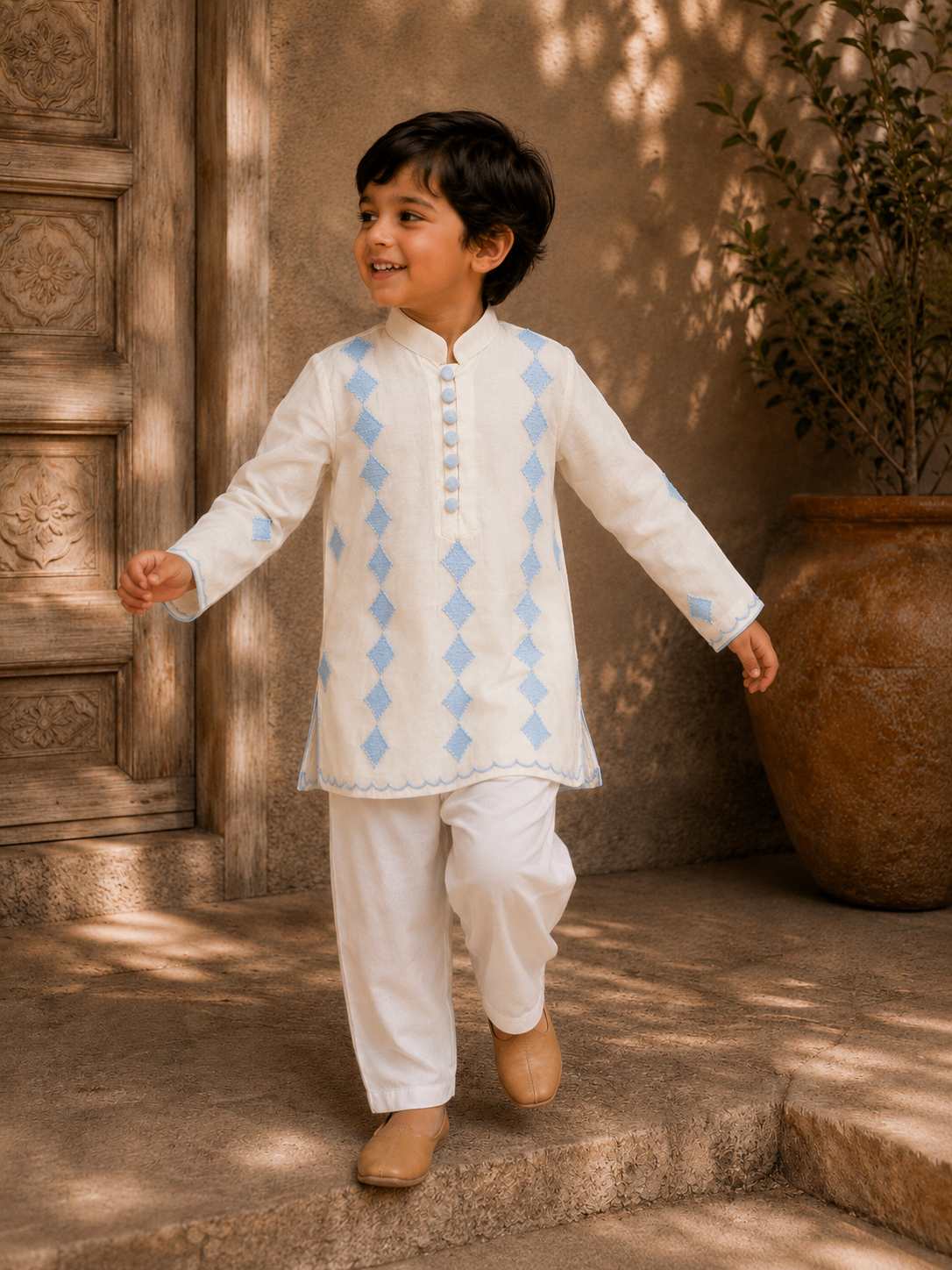 Blue Diamonds Thread Kurta Set