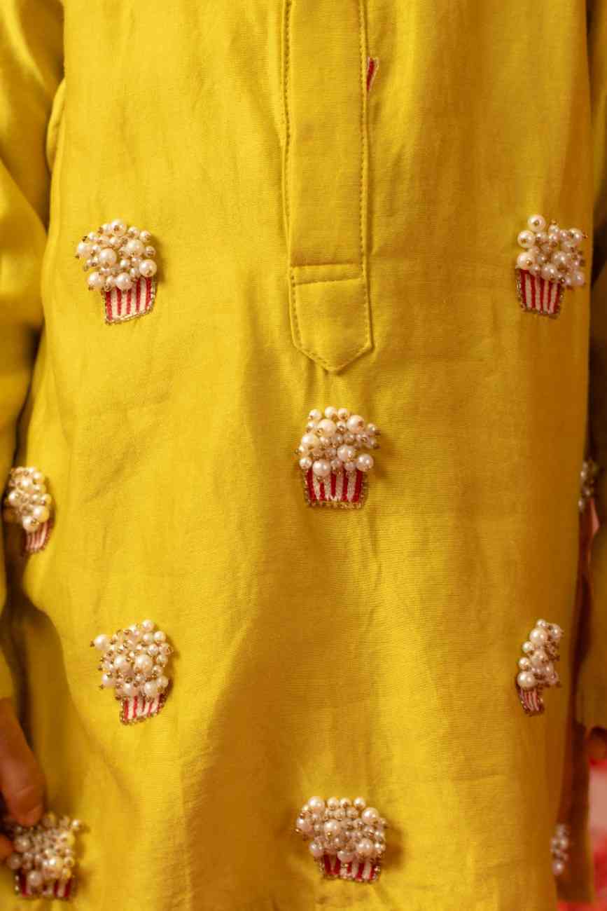 Popcorn embroidered Kurta Set