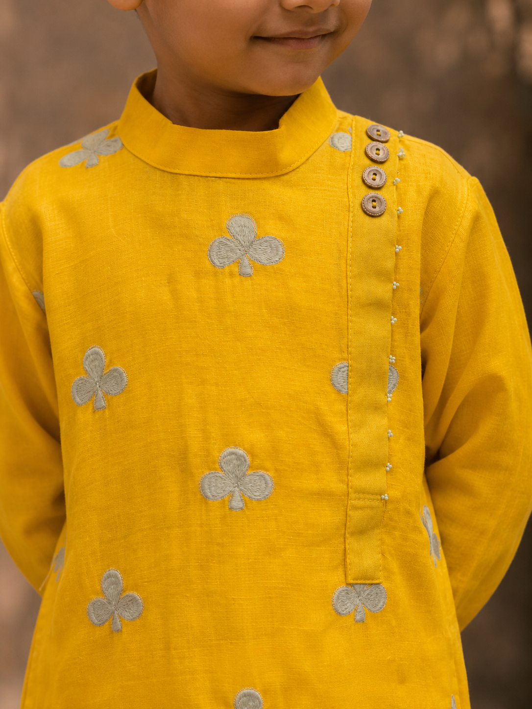 Mustard Appliqué Clubs Set
