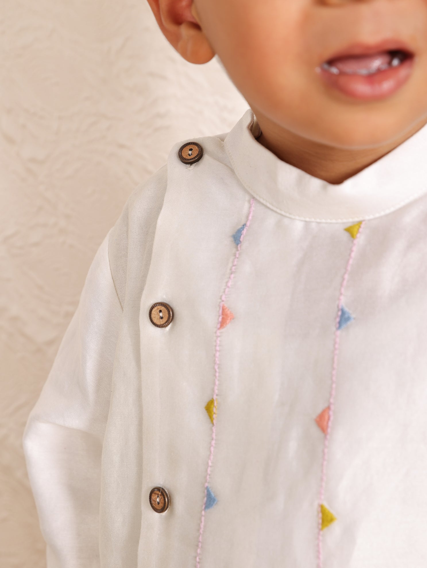 Off White Chanderi Multicolour Thread Work Kurta and Peach Pant