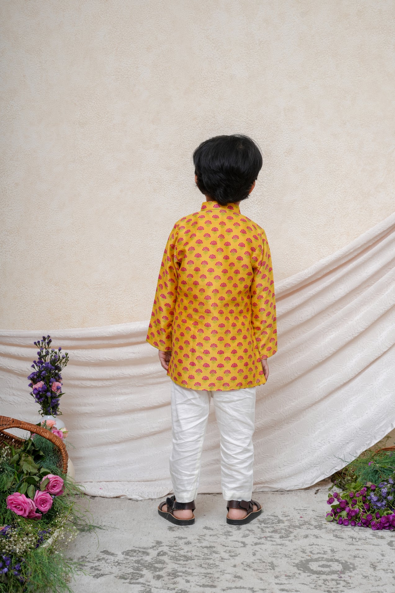 Yellow Floral Printed Chanderi Gota Lace Kurta And Pant