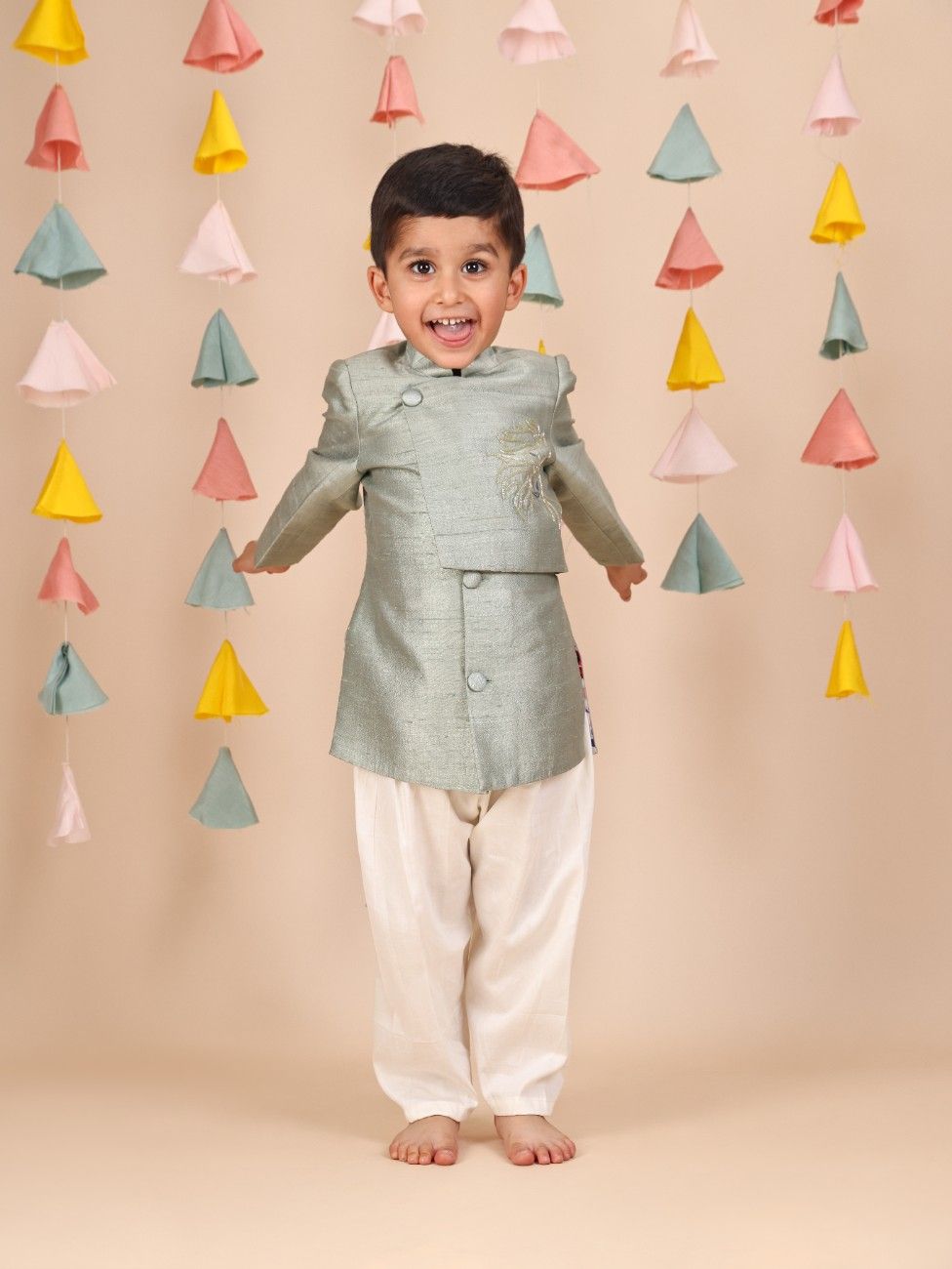Mint Cut Dana Horse Emboidered Sherwani Set