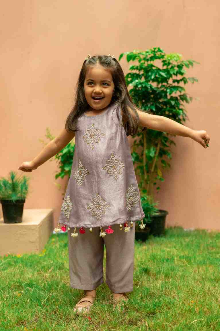 Lavendar Girls Kurta Set