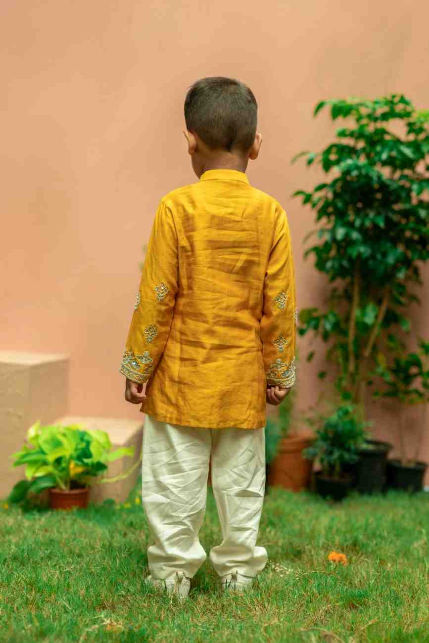 Zari Work Kurta Set