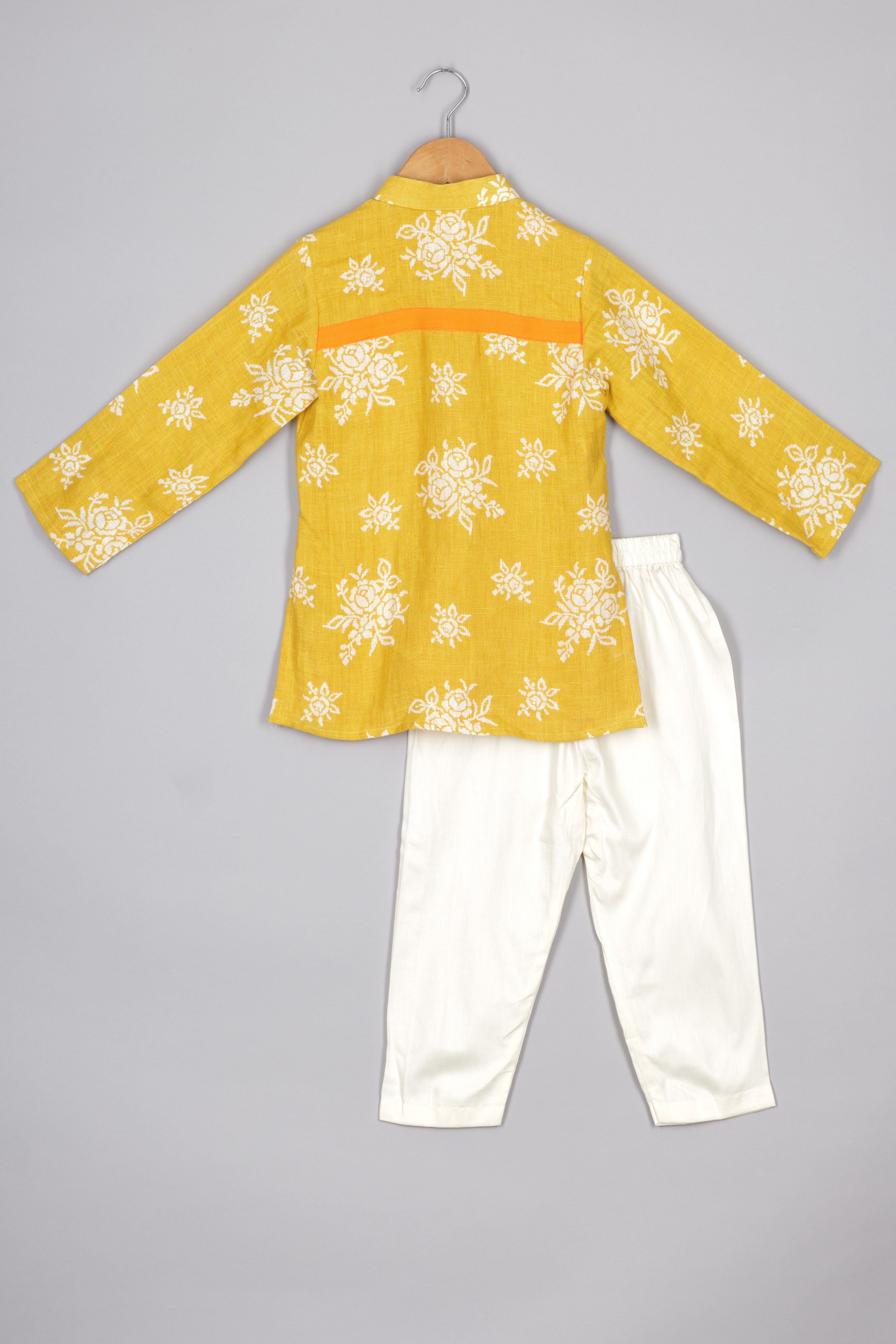 Yellow Giraffe Embroidered Linen Kurta and Pant