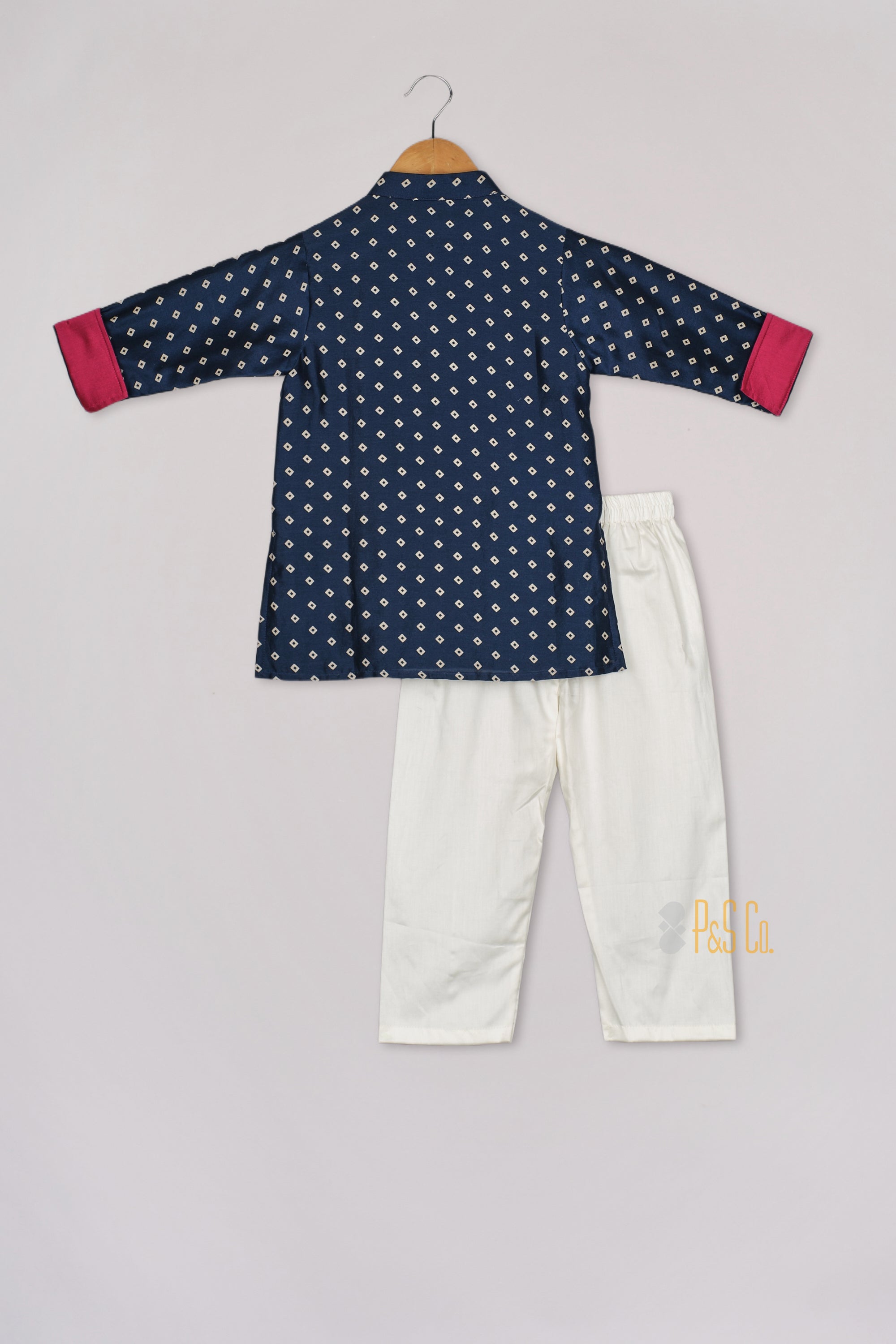 Blue Pintuck Detailed Chanderi Kurta And Pyjama