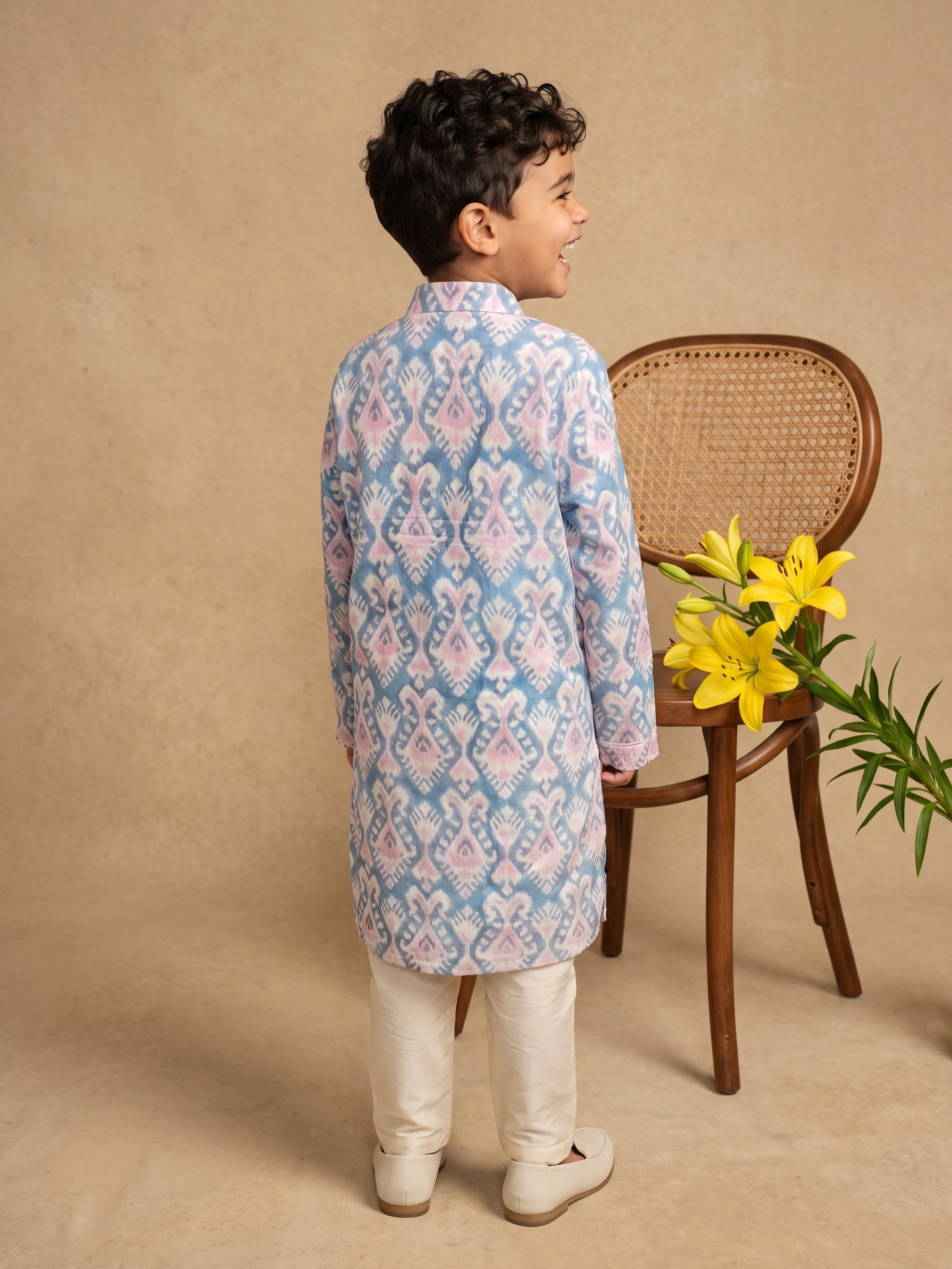KaVeer Blue Printed Mirror Kurta Set