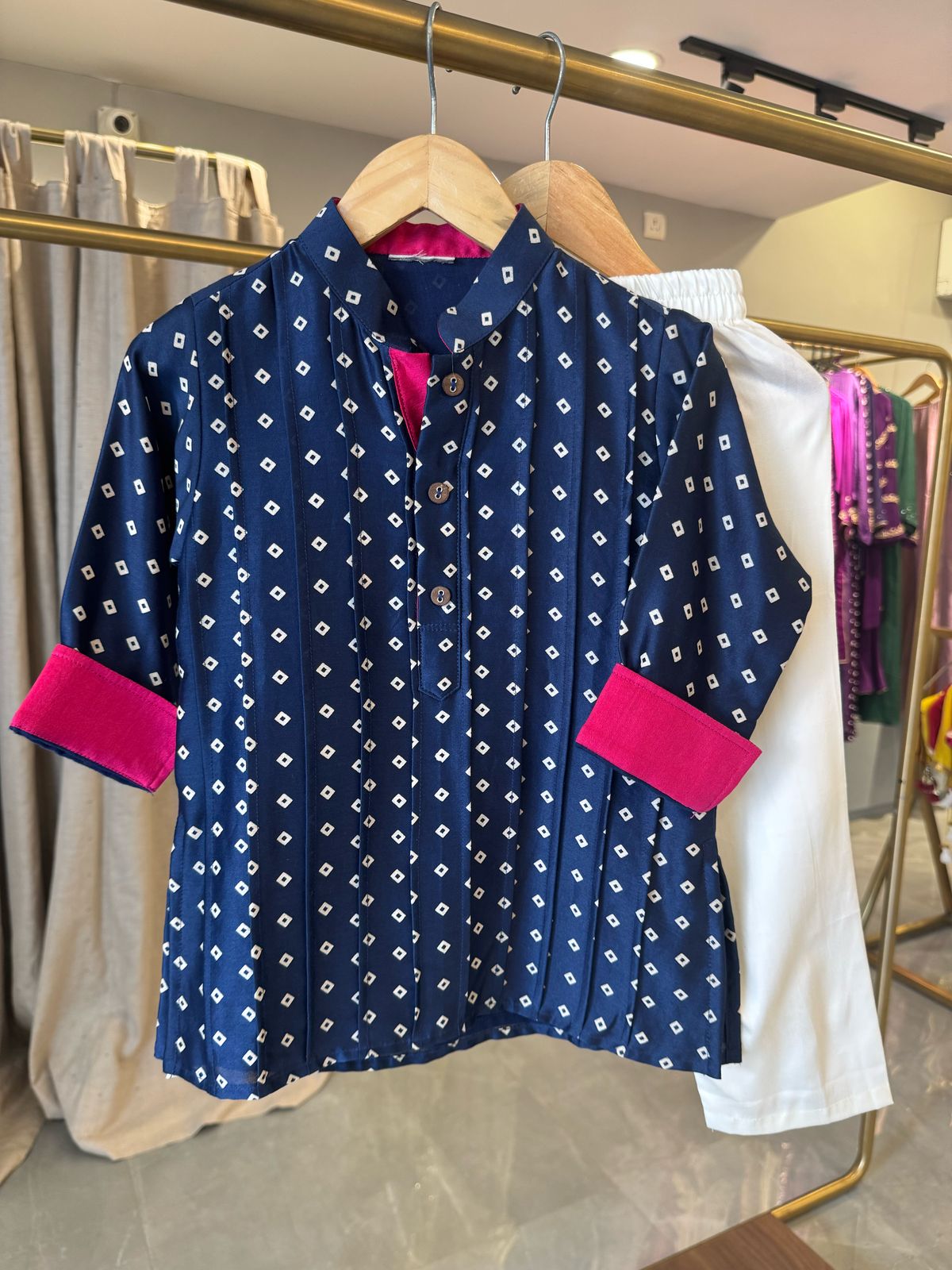 Blue Pintuck Detailed Chanderi Kurta And Pyjama