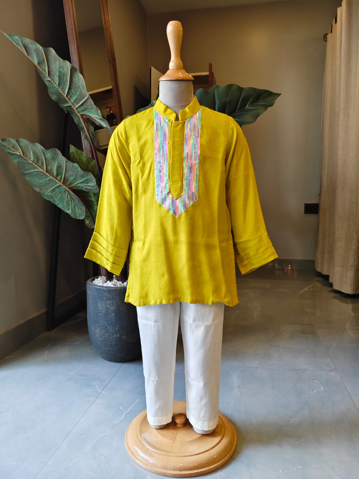 LIME GREEN SEQUINCE EMBROIDERED KURTA