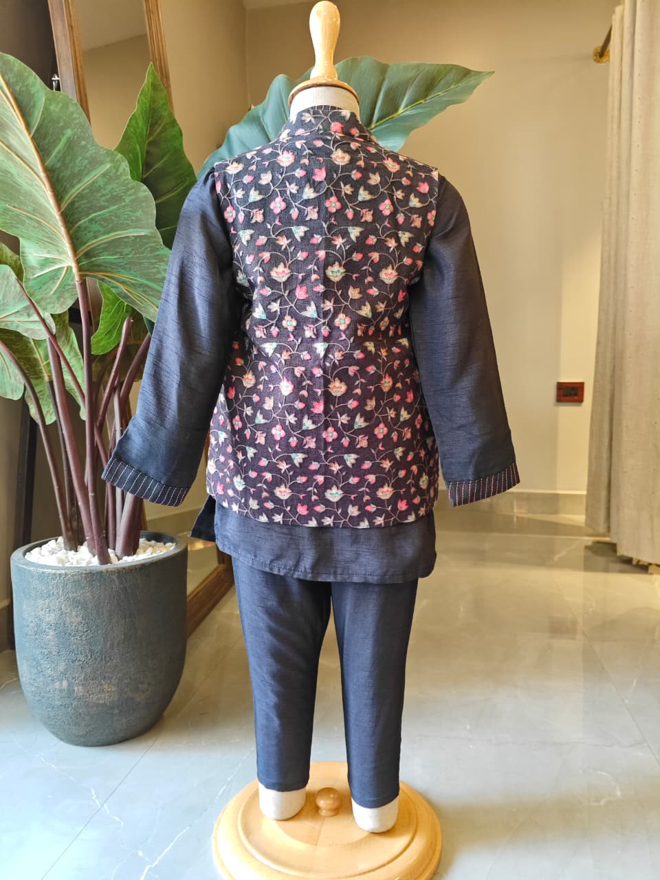 BLACK THREAD EMBROIDERED NEHRU JACKET SET