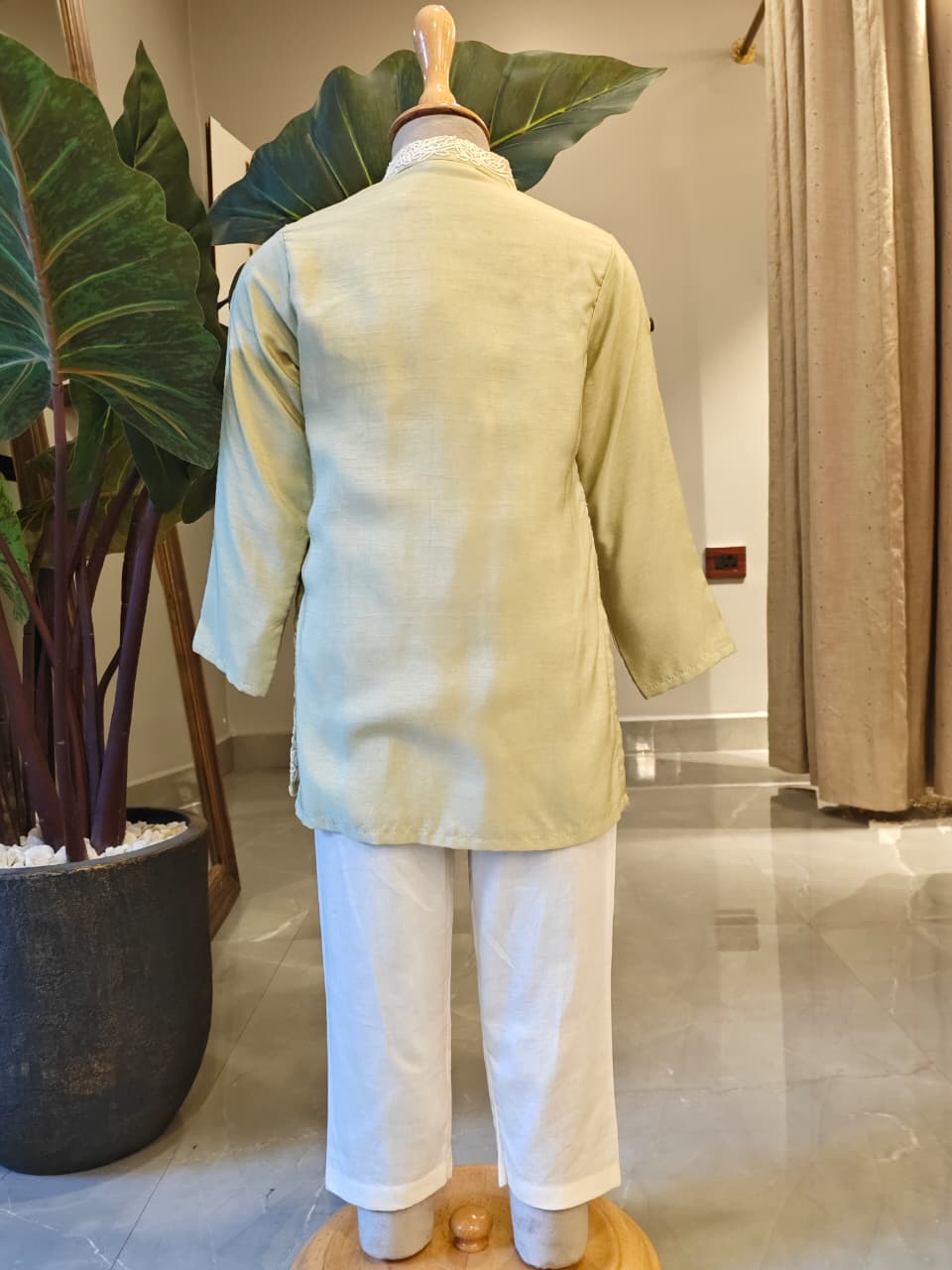 THREAD WORKED PISTA GREEN SIDE OPEN KURTA AND PANT