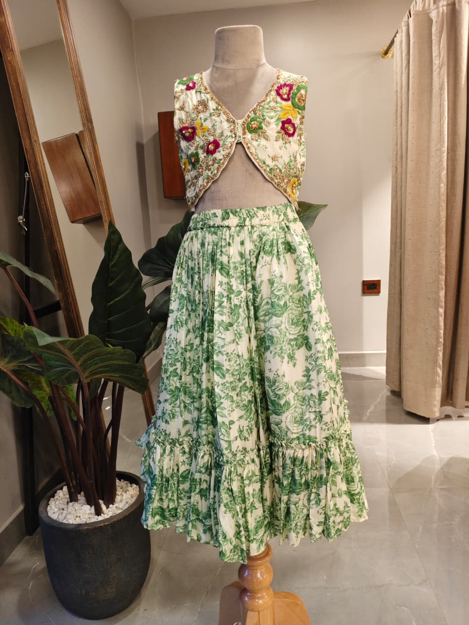 GREEN FLORAL PRINTED EMBROIDERED BLOUSE AND GHAGARA