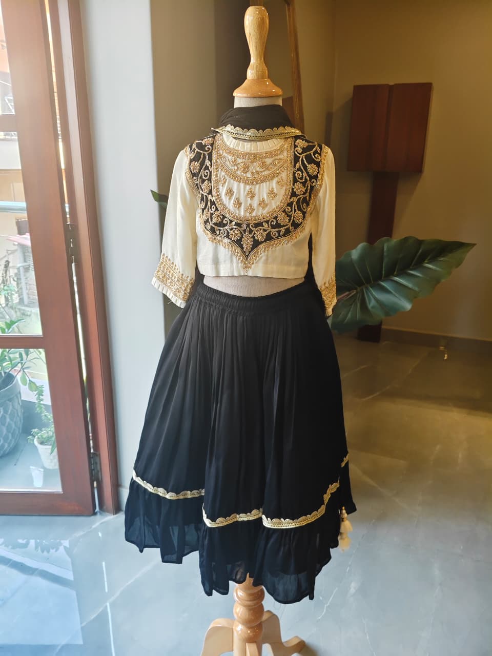 ZARI EMBROIDERED WHITE BLOUSE WITH BLACK GHAGARA