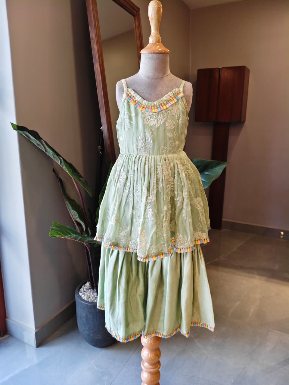 MINT TREAD & SIQUENCE EMBROIDERED PEPLUM & SHARARA