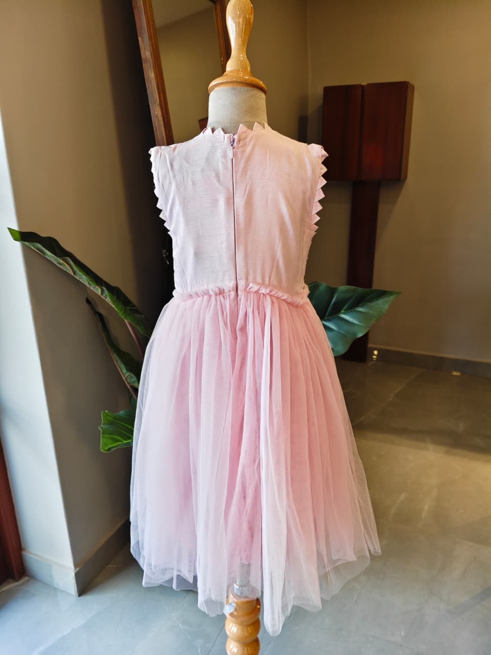 DELICATE CUTDANA EMBROIDERED LAVENDER NET DRESS