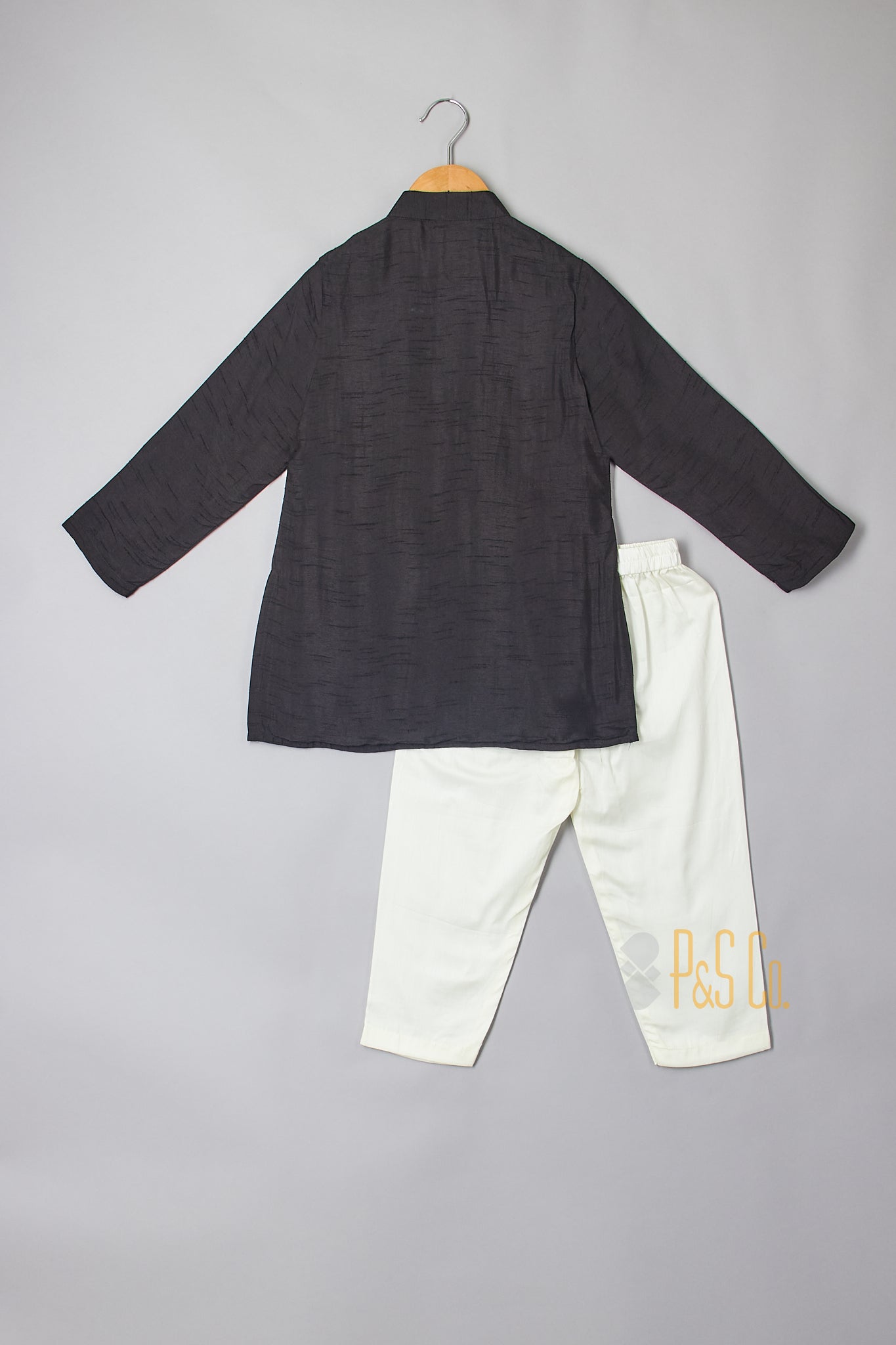 Black Intricate Zari Thread Embroidered Kurta And Pyjama - P&S Company