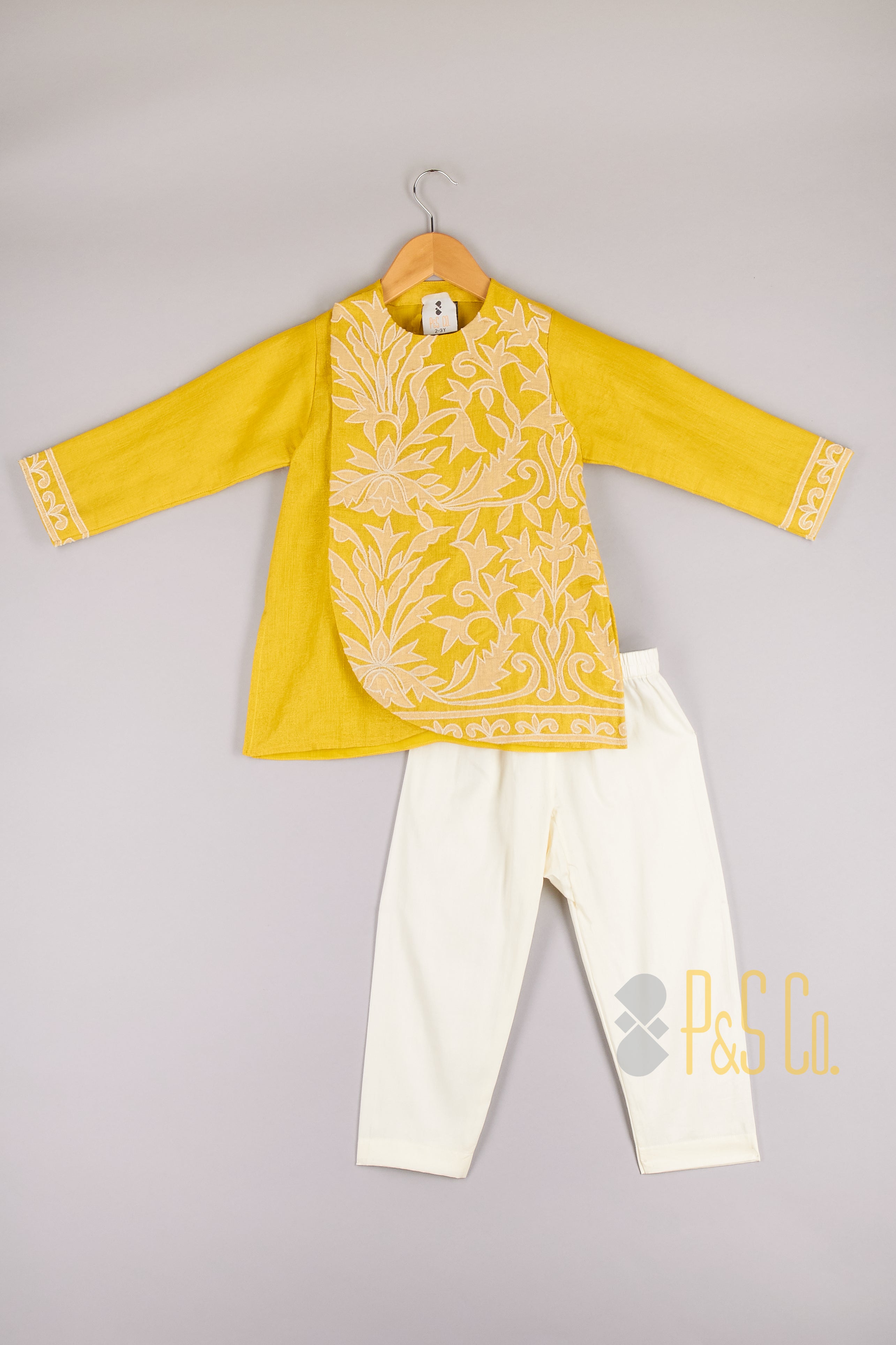  Floral Embroidery Flap Kurta With Pyjama - P&S Company
