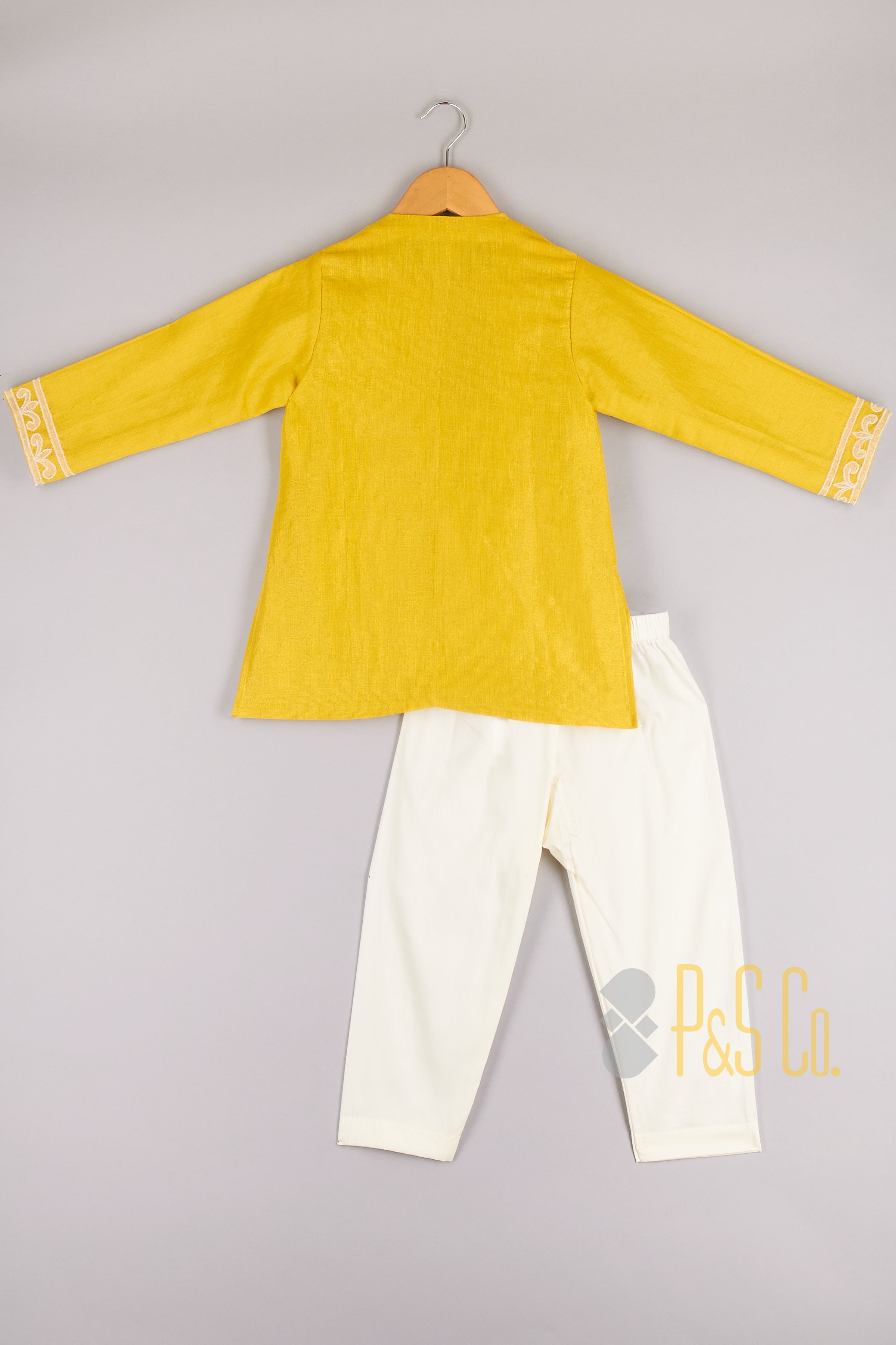  Floral Embroidery Flap Kurta With Pyjama - P&S Company