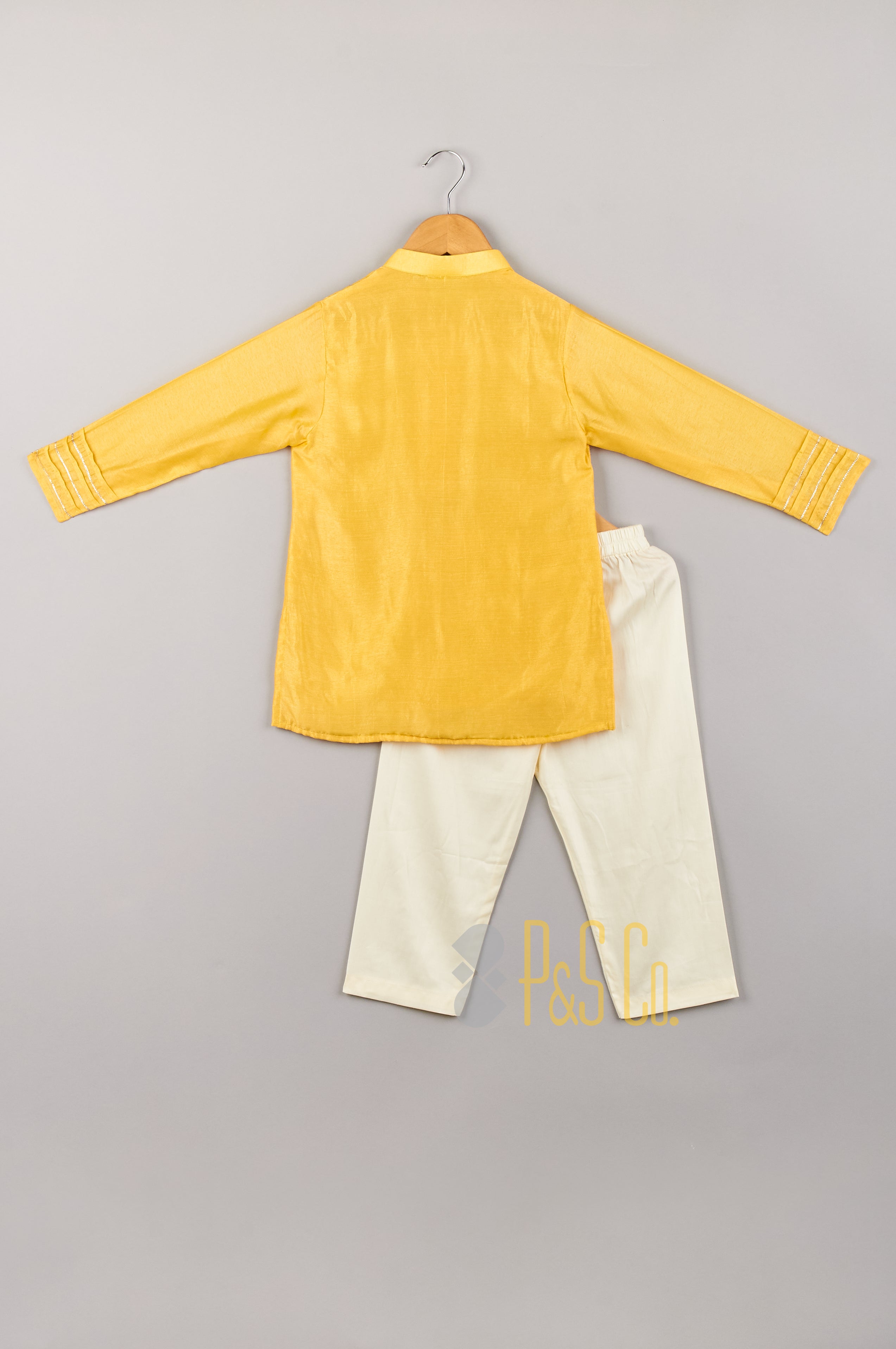 Abhla Work & Multi Color Threadwork Kurta & Pyjama - P&S Company