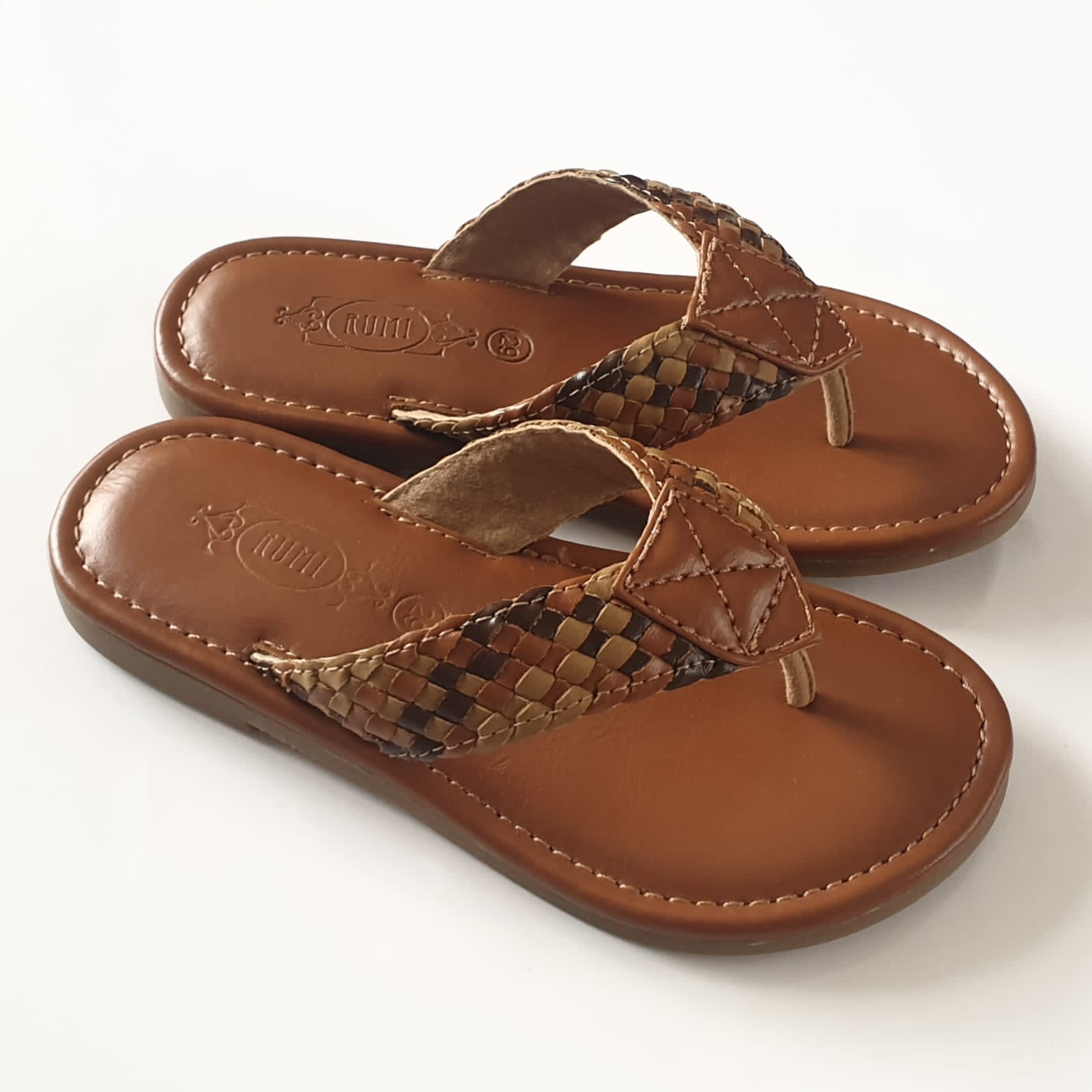 Smart brown chappals with woven leather - P&S Company